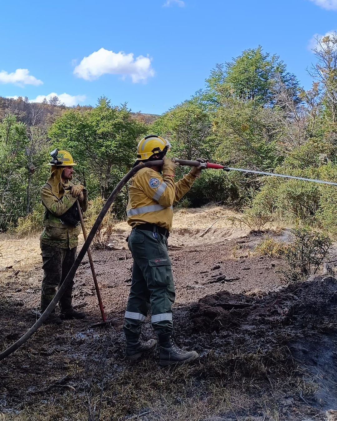 Tercer día de trabajo de la Agrupación Serrana en el Incendio "La Batea", Río Pico, Chubut
