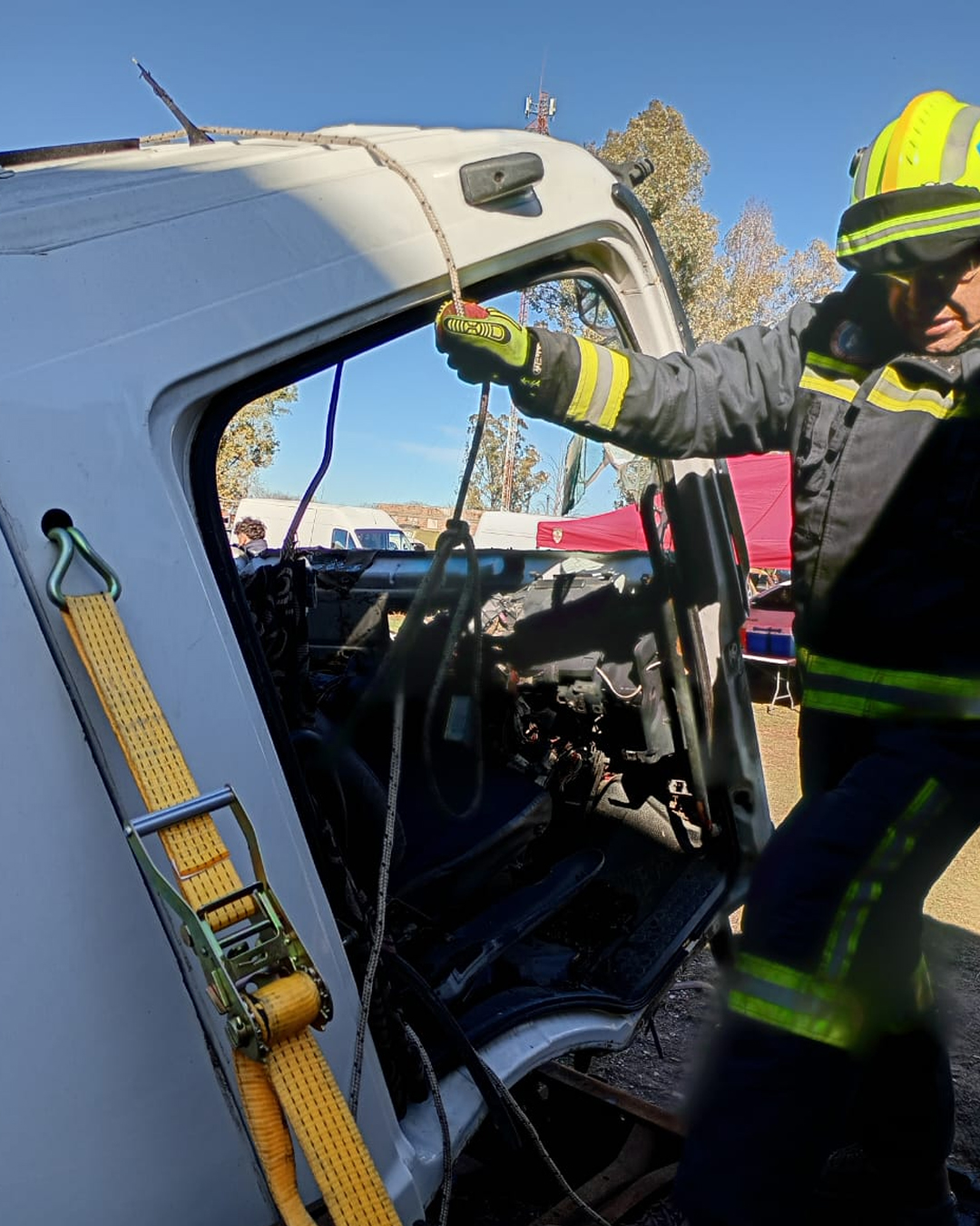 Bomberos de la Agrupación Serrana participaron y aprobaron el curso de Rescate pesado para futuros instructores de la Zona B de la ANB