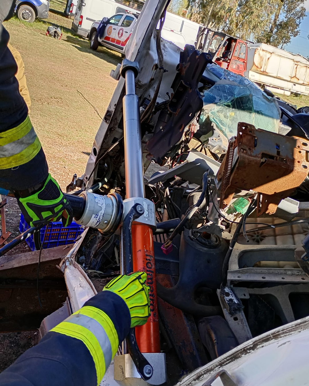Bomberos de la Agrupación Serrana participaron y aprobaron el curso de Rescate pesado para futuros instructores de la Zona B de la ANB