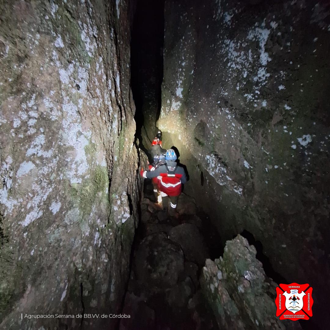 OPERATIVO DE ALTO RIESGO: Rescate exitoso en el cerro Los Gigantes