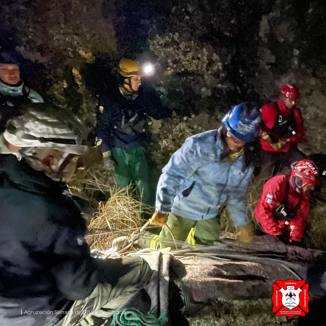 OPERATIVO DE ALTO RIESGO: Rescate exitoso en el cerro Los Gigantes